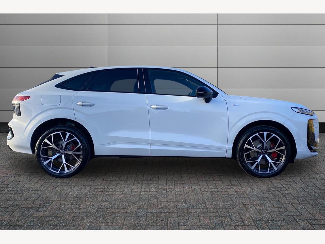 Used Audi Q3 2025 for sale - 77157665: Photo 5