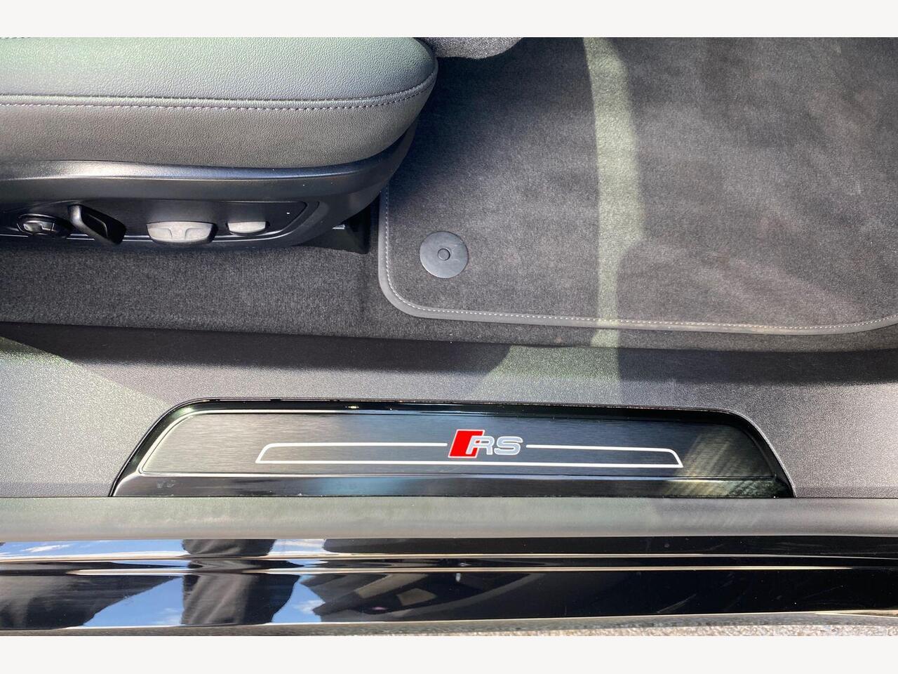 Used Audi RS e-tron GT 2023 for sale - 76675679: Photo 15