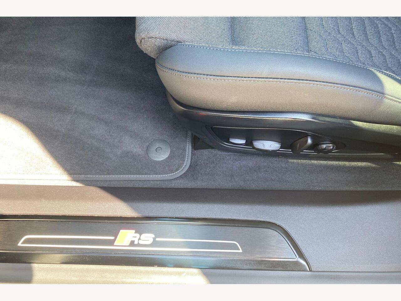 Used Audi RS e-tron GT 2023 for sale - 76675679: Photo 25