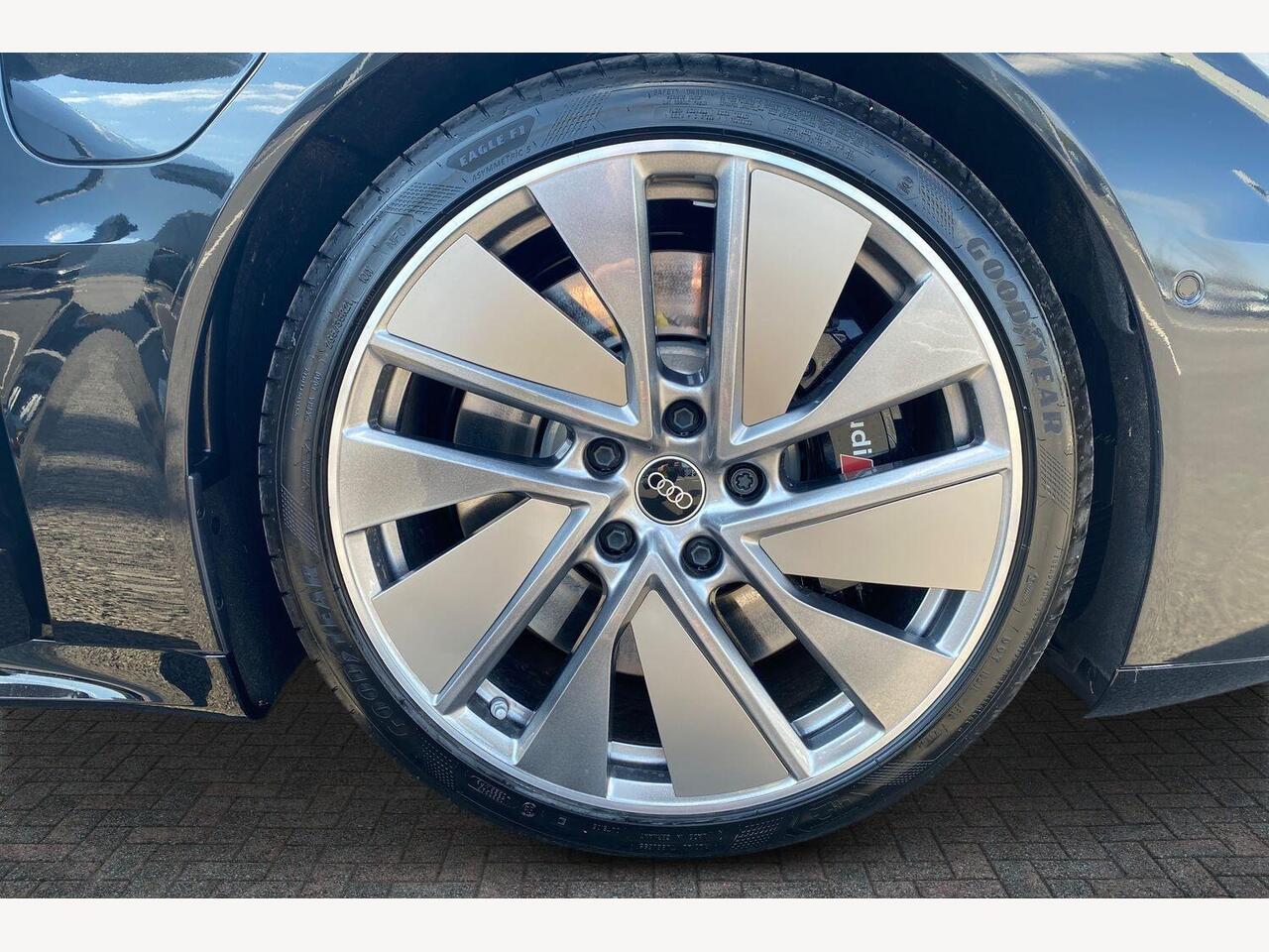 Used Audi RS e-tron GT 2023 for sale - 76675679: Photo 5