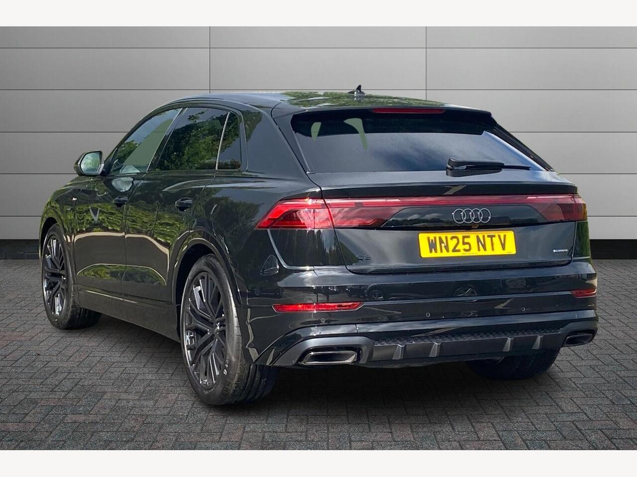 Used Audi Q8 2025 for sale - 76679420: Photo 3