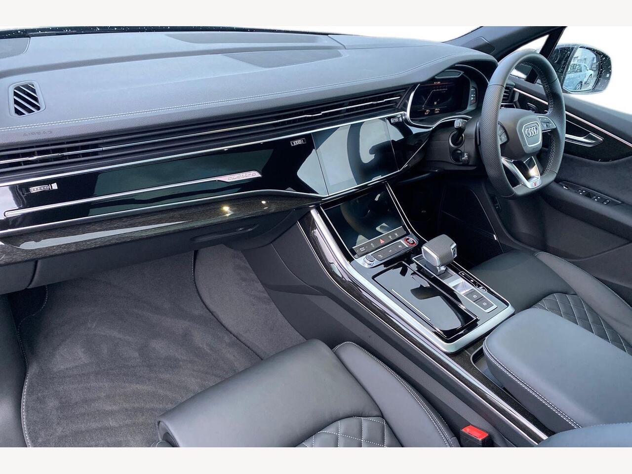 Used Audi Q7 2025 for sale - 76678859: Photo 2