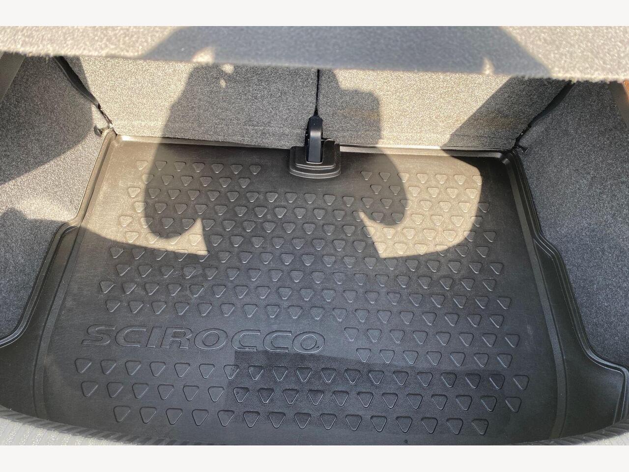 Used Volkswagen Scirocco 2017 for sale - 78183387: Photo 13