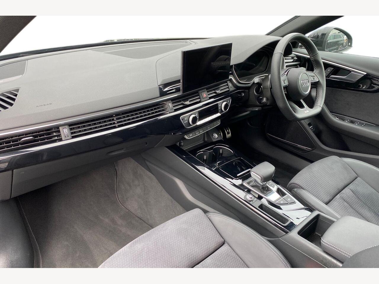 Used Audi A4 2022 for sale - 77685603: Photo 2