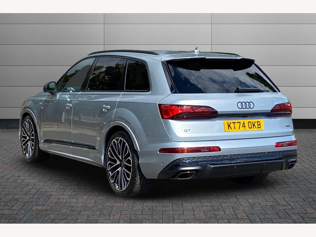 Used Audi Q7 2025 for sale - 76680233: Photo 3