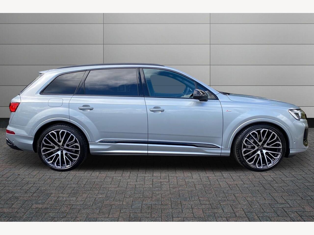 Used Audi Q7 2025 for sale - 76680233: Photo 4