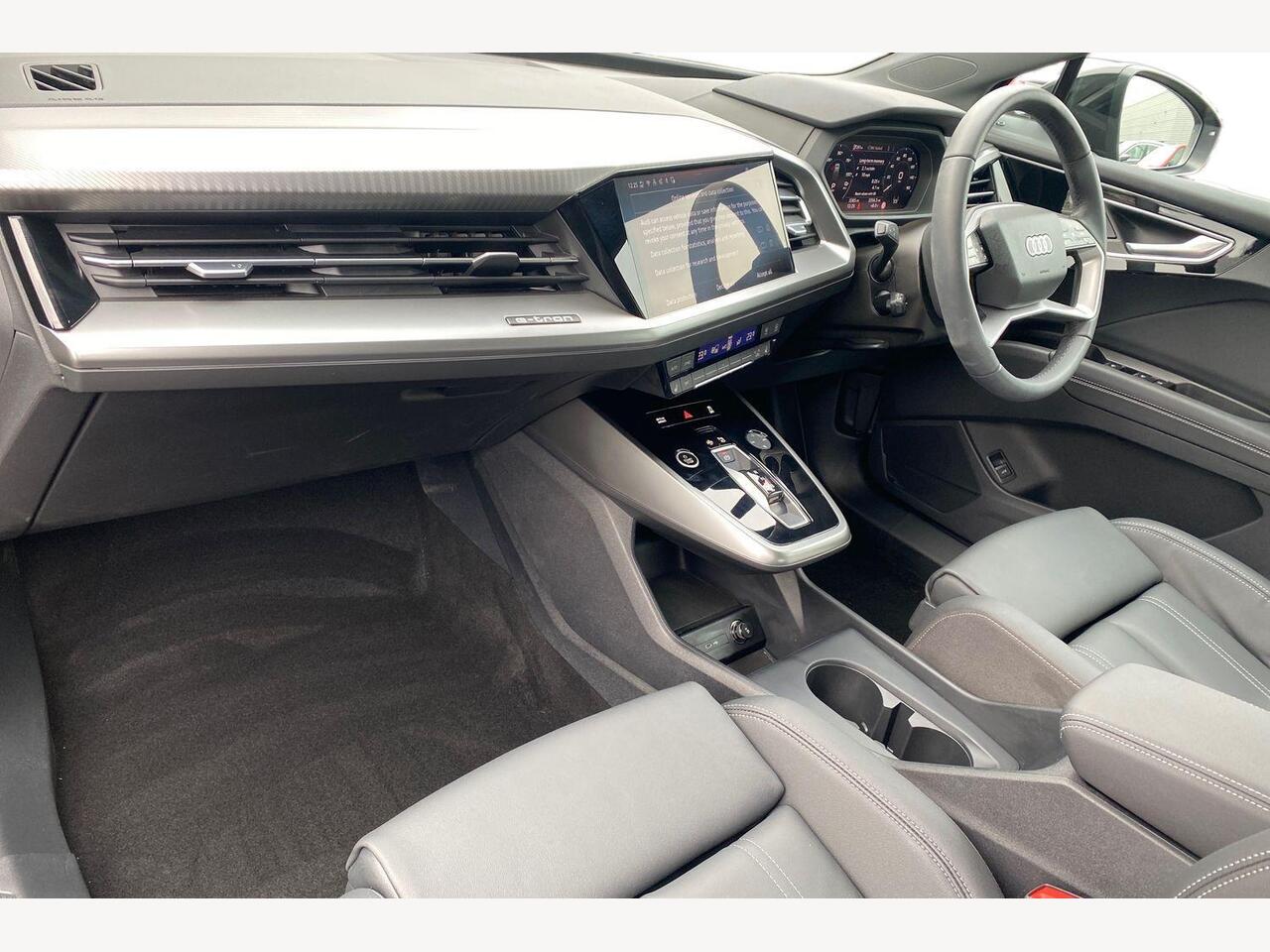 Used Audi Q4 e-tron 2025 for sale - 77293088: Photo 2