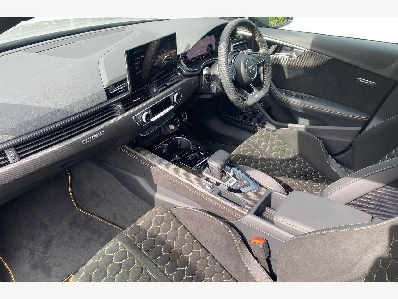 Used Audi RS4 2025 for sale - 76678298: Photo 2