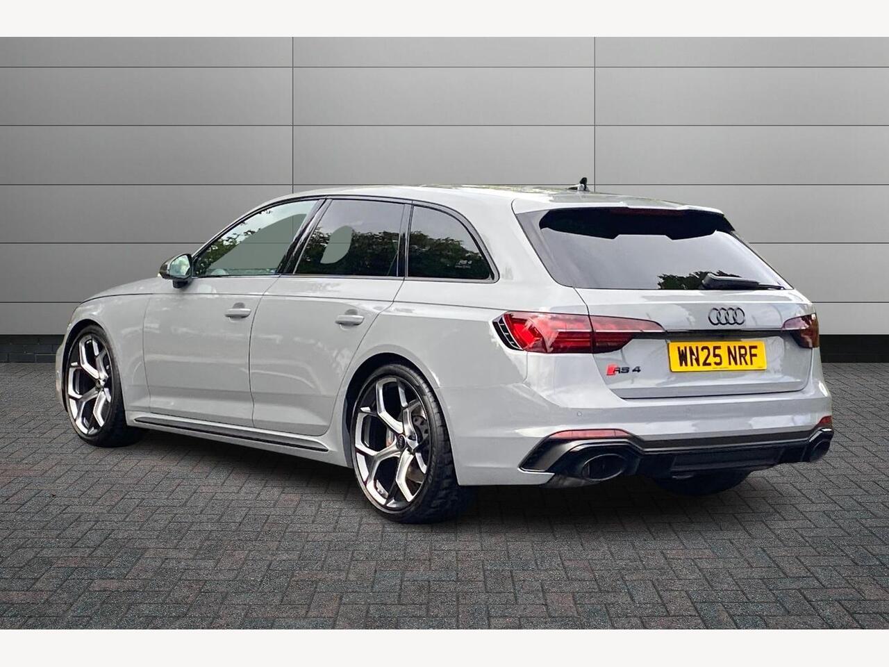 Used Audi RS4 2025 for sale - 76678298: Photo 3
