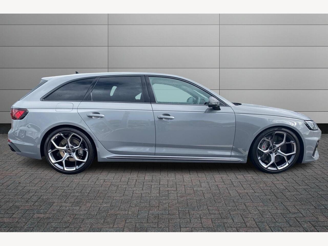 Used Audi RS4 2025 for sale - 76678298: Photo 4