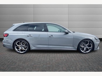 Used Audi RS4 2025 for sale - 76678298: Photo