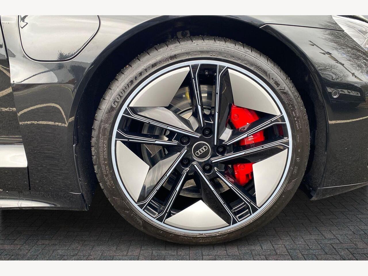 Used Audi RS e-tron GT 2023 for sale - 77685597: Photo 5