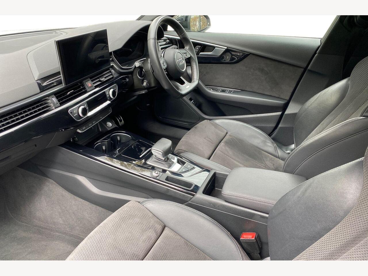 Used Audi A4 2021 for sale - 78202379: Photo 2