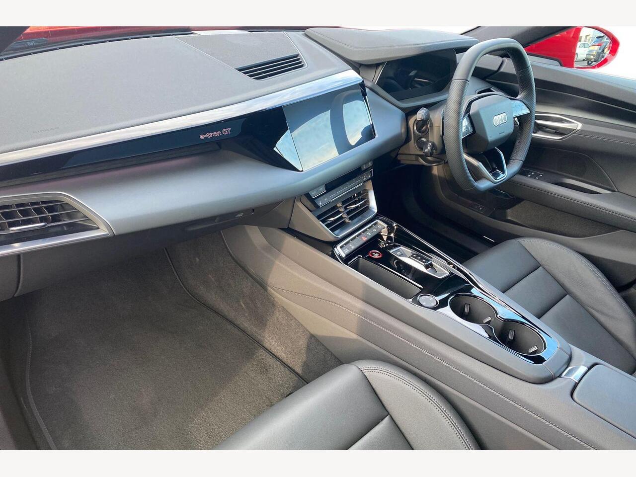 Used Audi e-tron GT 2025 for sale - 76679133: Photo 2