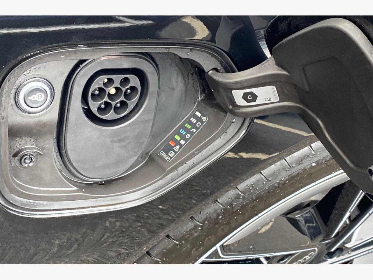 Used Audi RS e-tron GT 2023 for sale - 77293108: Photo 16