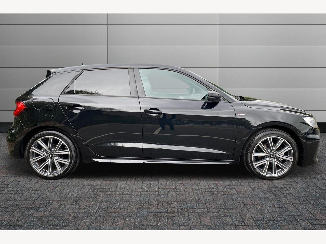 Used Audi A1 2025 for sale - 77332696: Photo 4