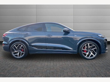 Used Audi Q6 e-tron 2026 for sale - 77673289: Photo