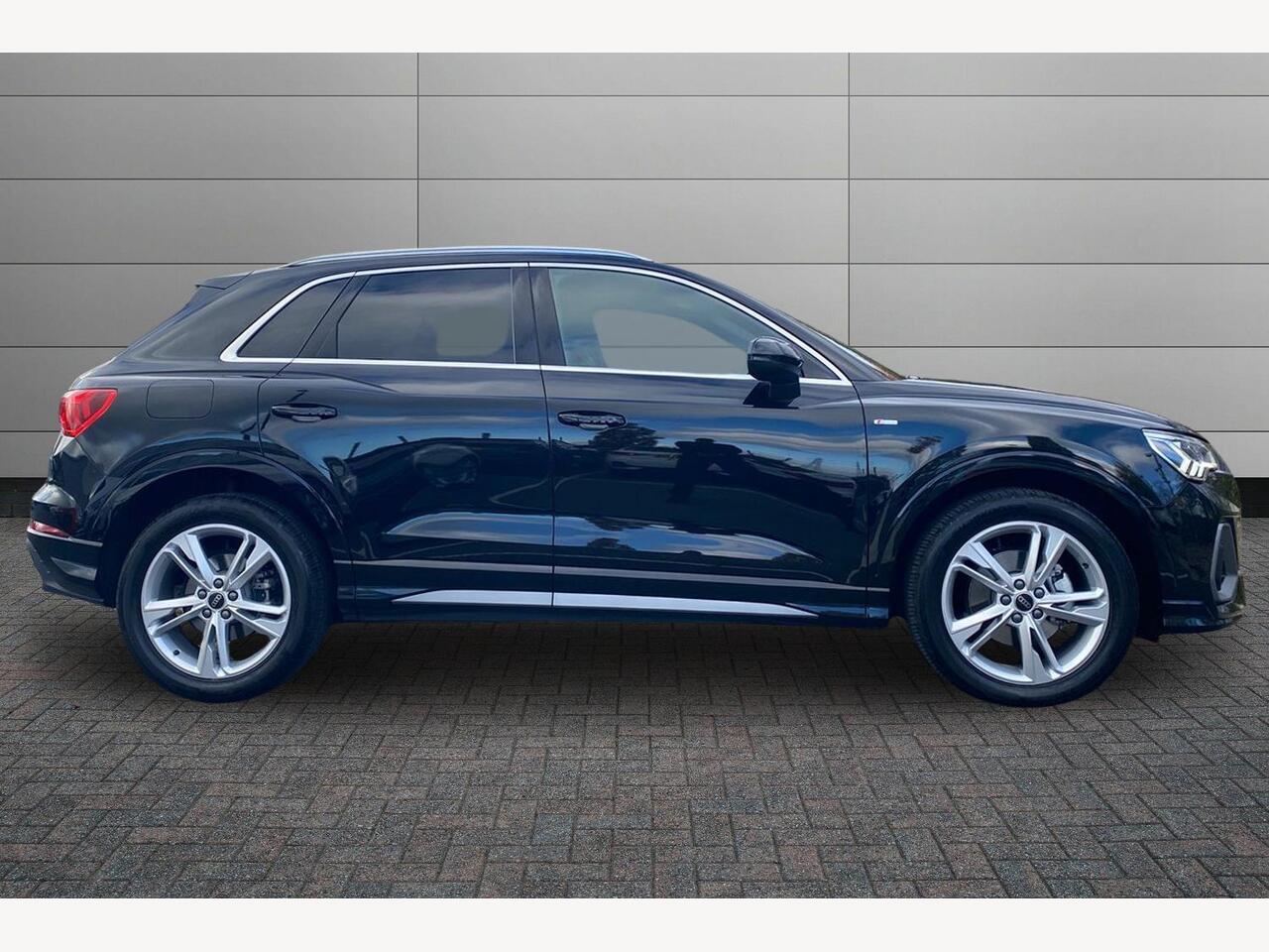 Used Audi Q3 2025 for sale - 76679514: Photo 4