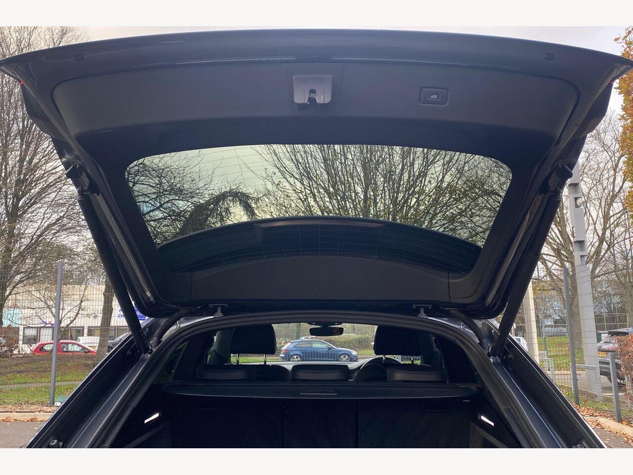 Used Audi Q8 2023 for sale - 76676738: Photo 13