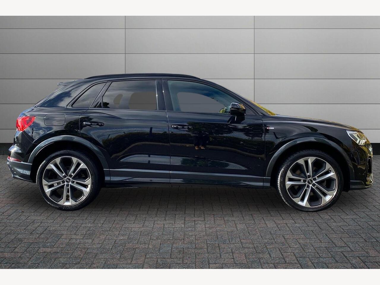 Used Audi Q3 2021 for sale - 76674617: Photo 4