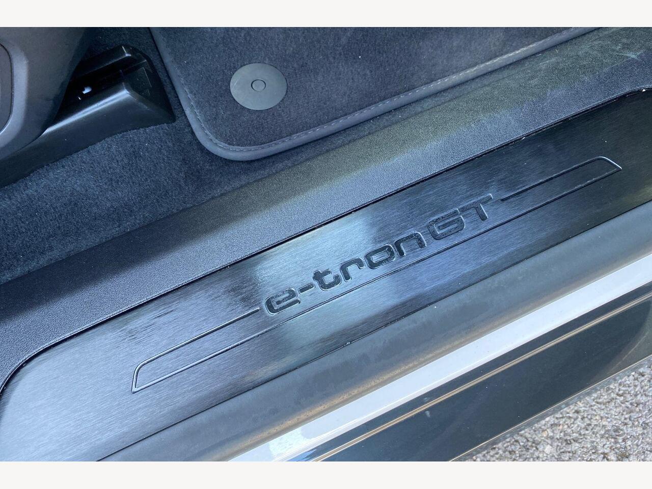 Used Audi e-tron GT 2022 for sale - 77755392: Photo 13
