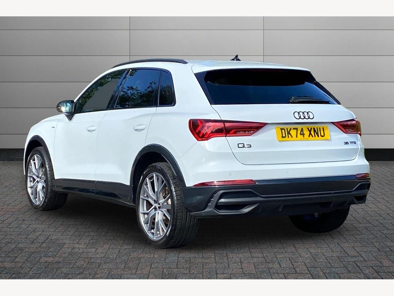 Used Audi Q3 2024 for sale - 76677547: Photo 3