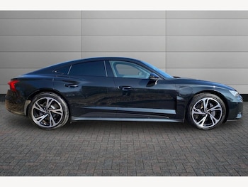 Used Audi e-tron GT 2023 for sale - 78183303: Photo