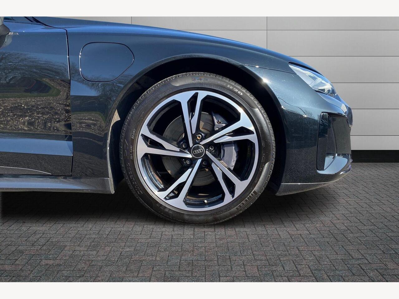 Used Audi e-tron GT 2023 for sale - 78183303: Photo 5