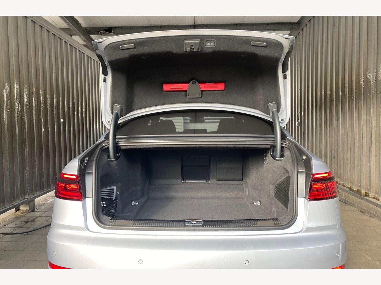 Used Audi A8 2025 for sale - 76680704: Photo 25