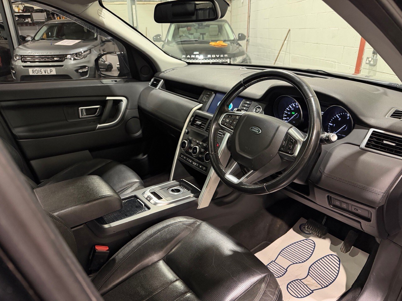 Used Land Rover Discovery Sport 2015 for sale - 77555058: Photo 12