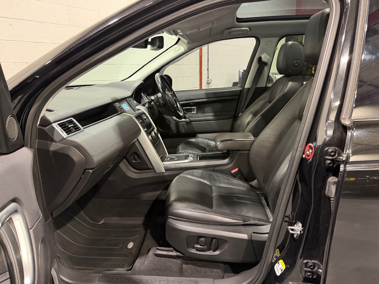 Used Land Rover Discovery Sport 2015 for sale - 77555058: Photo 14