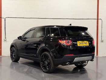 Used Land Rover Discovery Sport 2015 for sale - 77555058: Photo