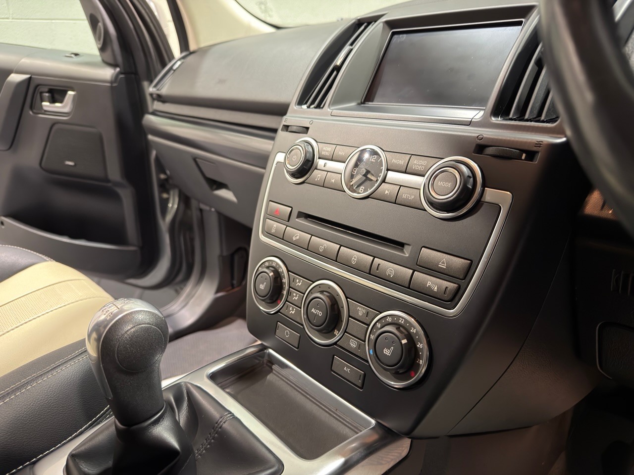 Used Land Rover Freelander 2014 for sale - 77113106: Photo 17