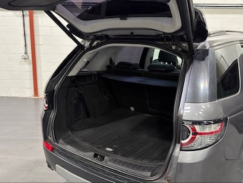 Used Land Rover Discovery Sport 2015 for sale - 78640184: Photo