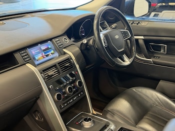 Used Land Rover Discovery Sport 2015 for sale - 79625413: Photo