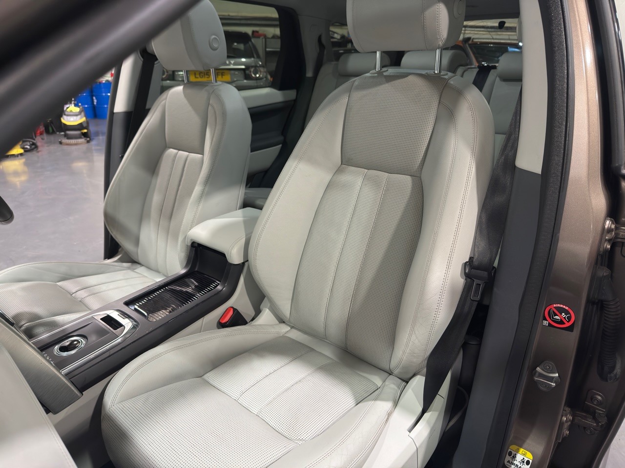 Used Land Rover Discovery Sport 2015 for sale - 76517822: Photo 13