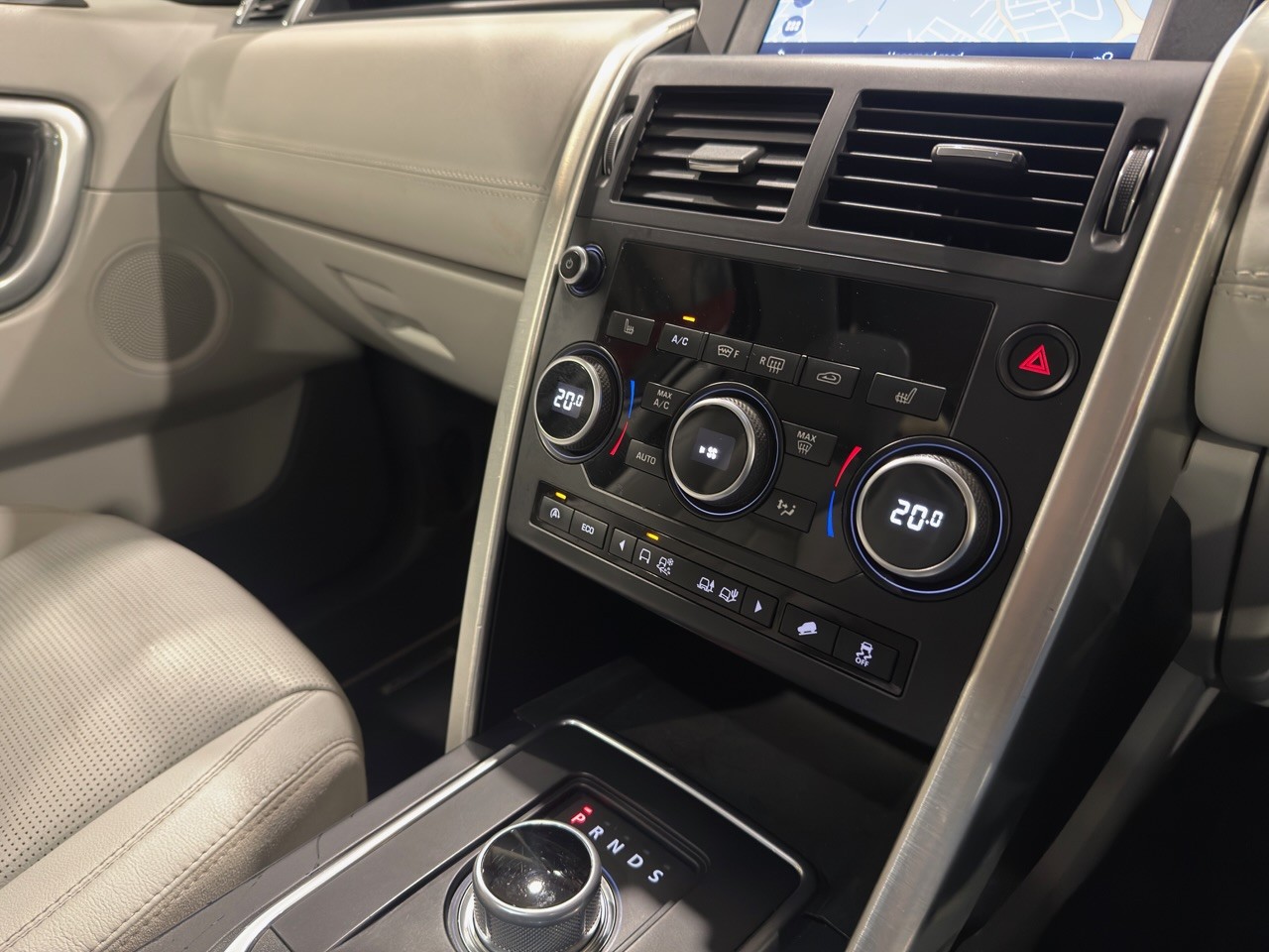 Used Land Rover Discovery Sport 2015 for sale - 76517822: Photo 18