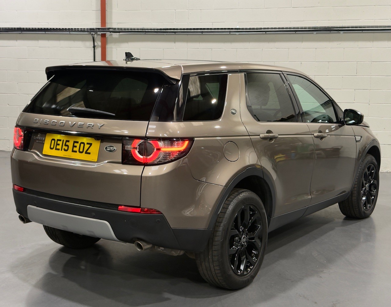 Used Land Rover Discovery Sport 2015 for sale - 76517822: Photo 4