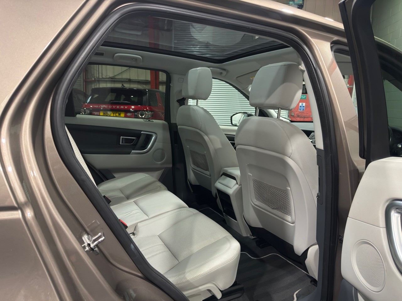 Used Land Rover Discovery Sport 2015 for sale - 76517822: Photo 8