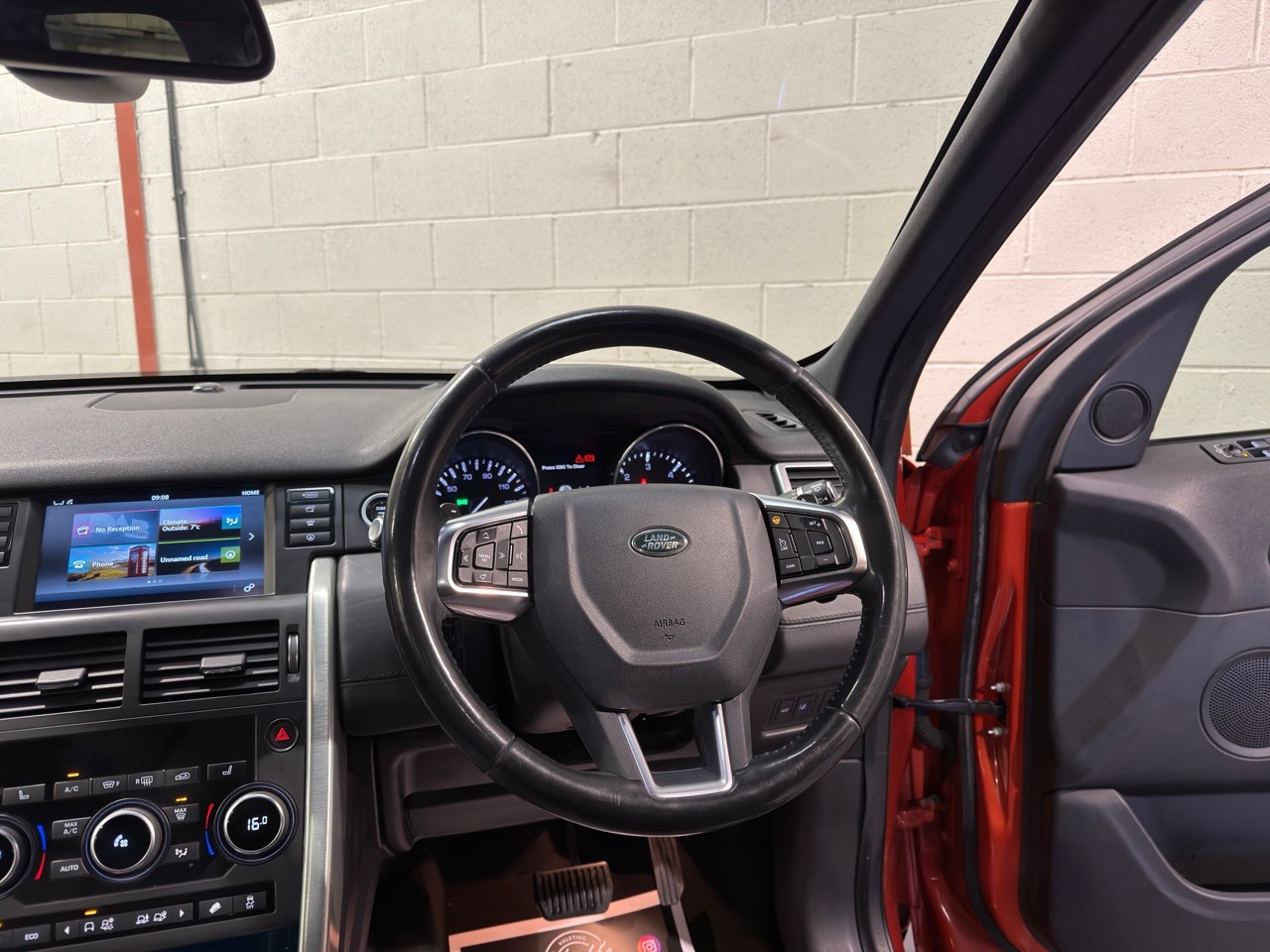 Used Land Rover Discovery Sport 2015 for sale - 77721216: Photo 21