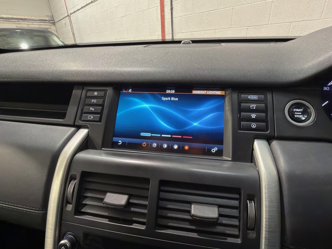 Used Land Rover Discovery Sport 2015 for sale - 77721216: Photo 27