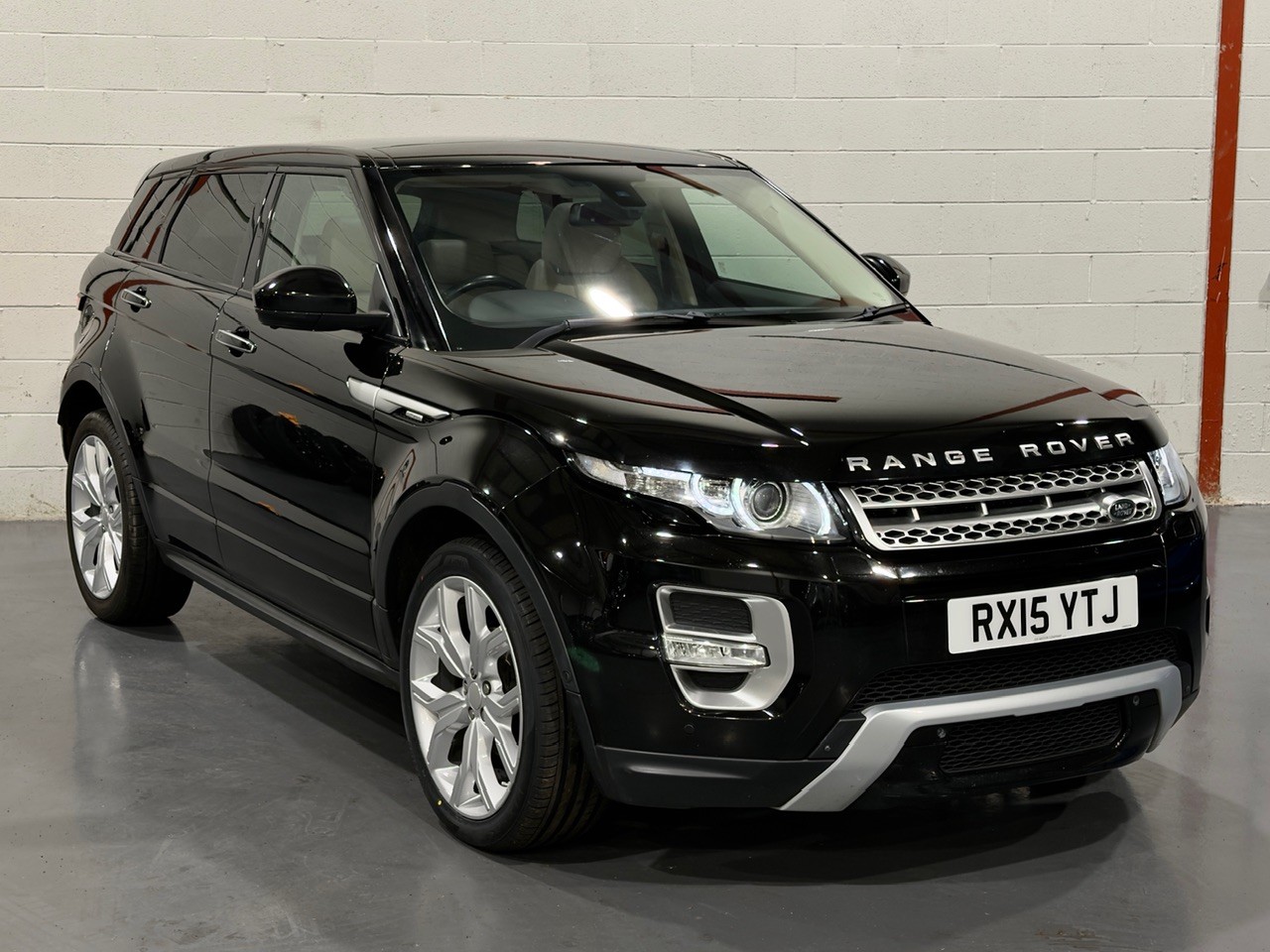 Used Land Rover Range Rover Evoque 2015 for sale - 77409535: Photo 1
