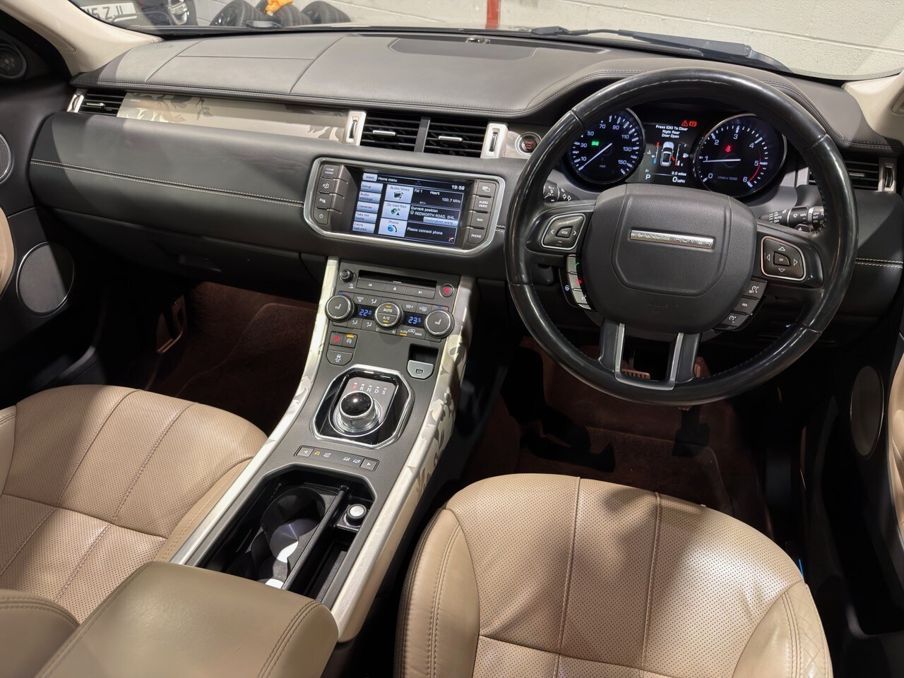 Used Land Rover Range Rover Evoque 2015 for sale - 77409535: Photo 12