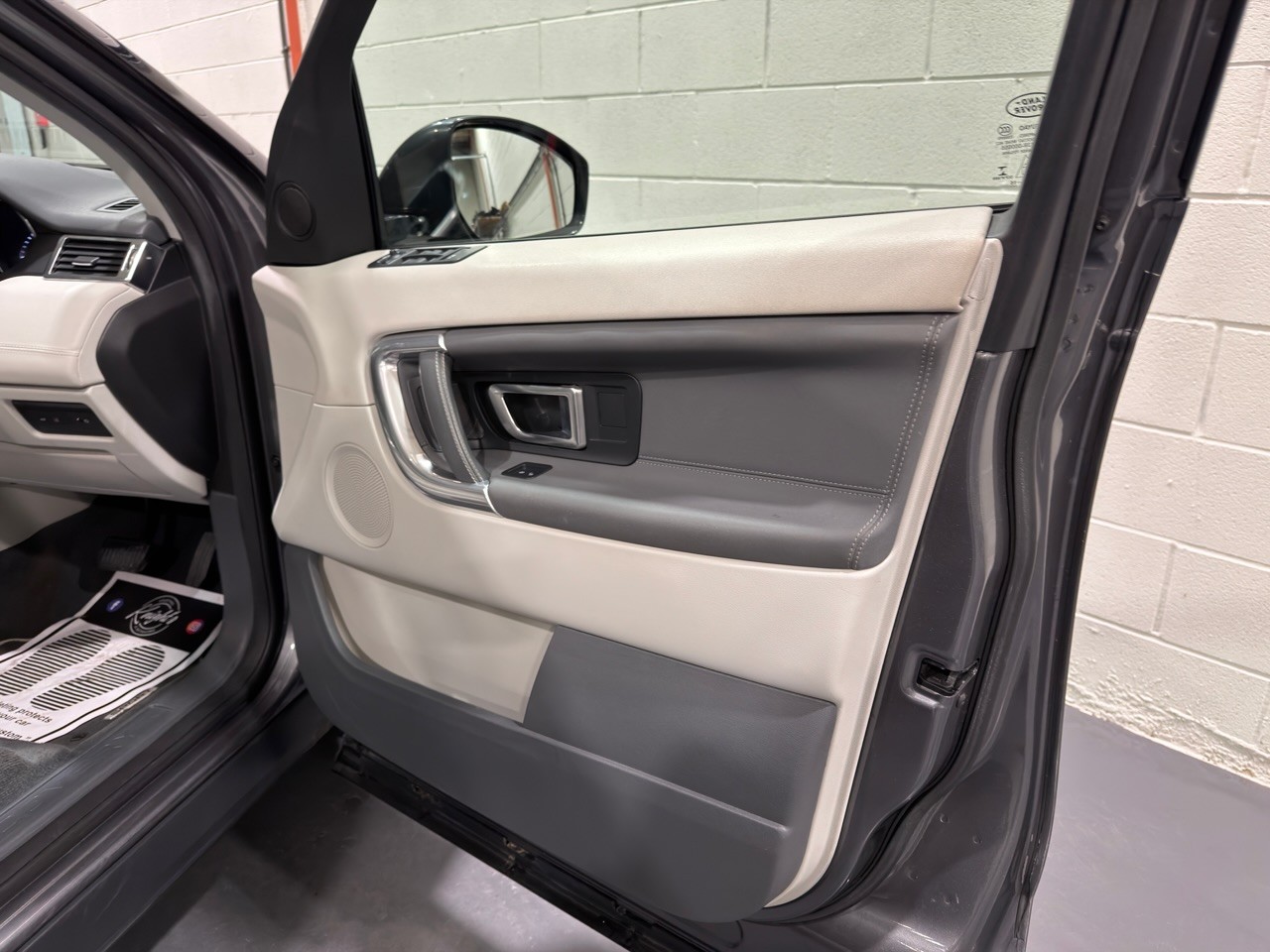 Used Land Rover Discovery Sport 2015 for sale - 77069110: Photo 18