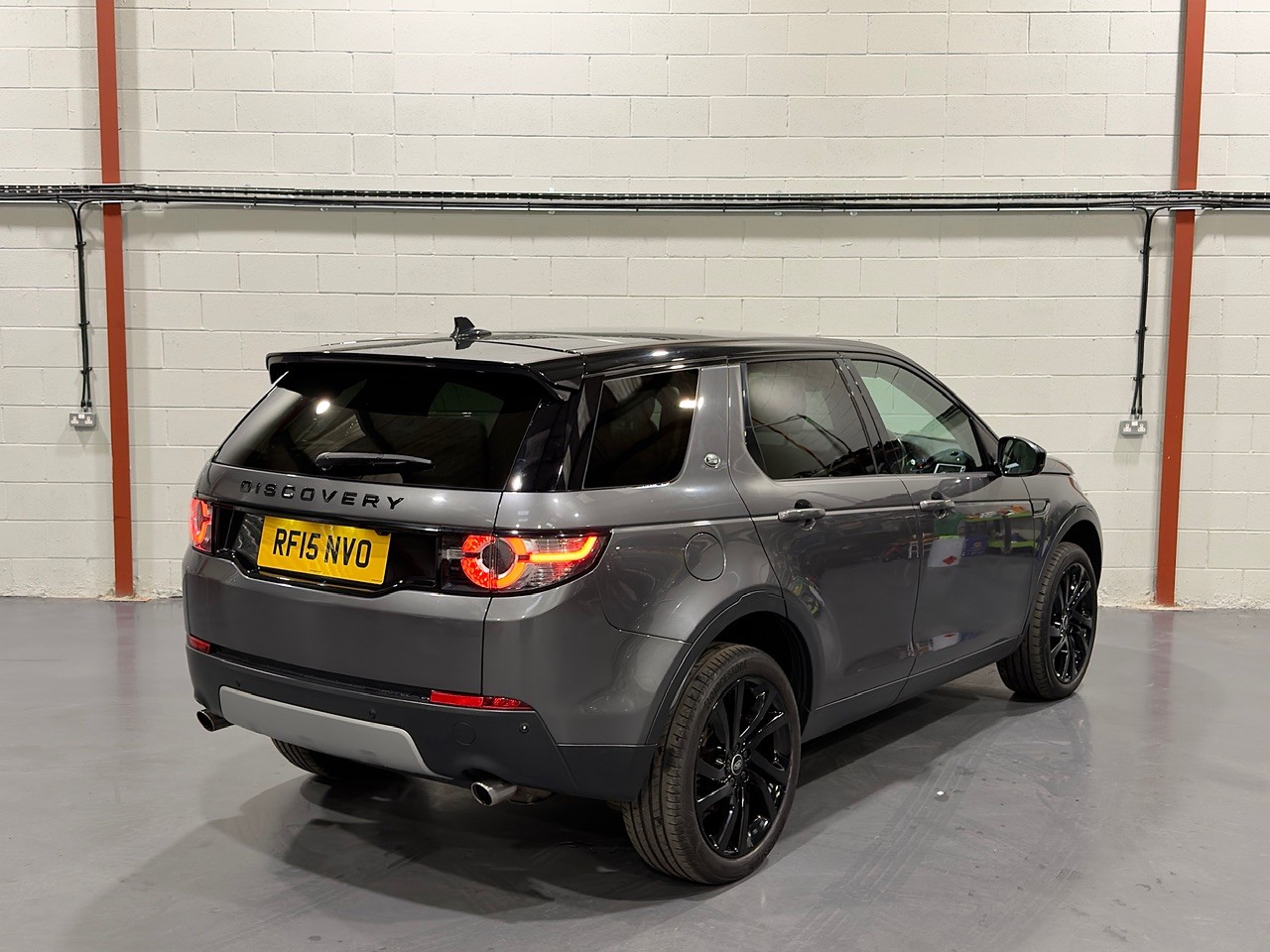 Used Land Rover Discovery Sport 2015 for sale - 77069110: Photo 4