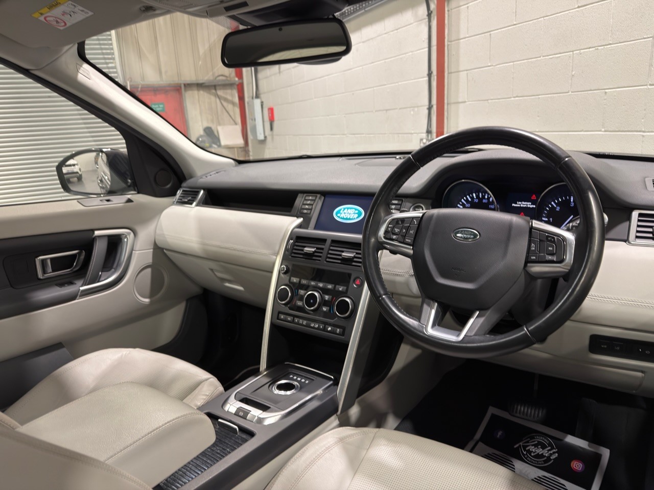 Used Land Rover Discovery Sport 2015 for sale - 77069110: Photo 5