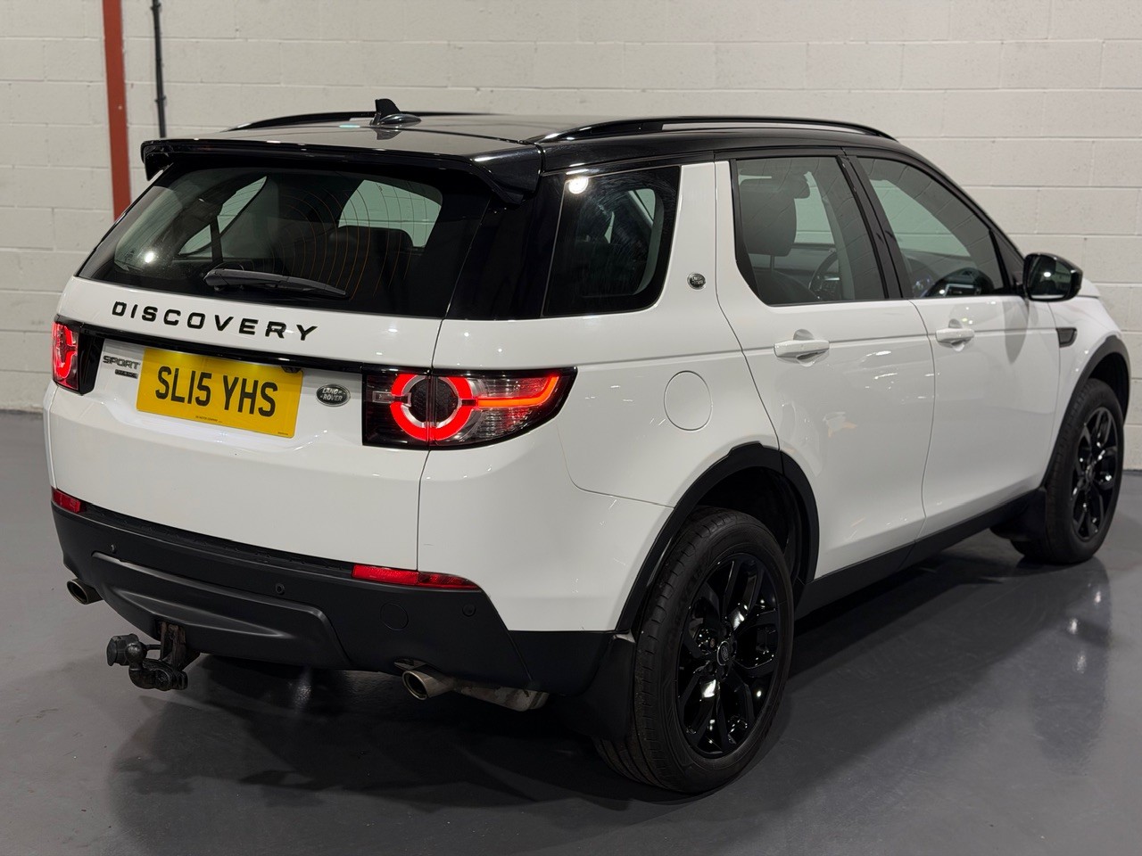 Used Land Rover Discovery Sport 2015 for sale - 77555102: Photo 3