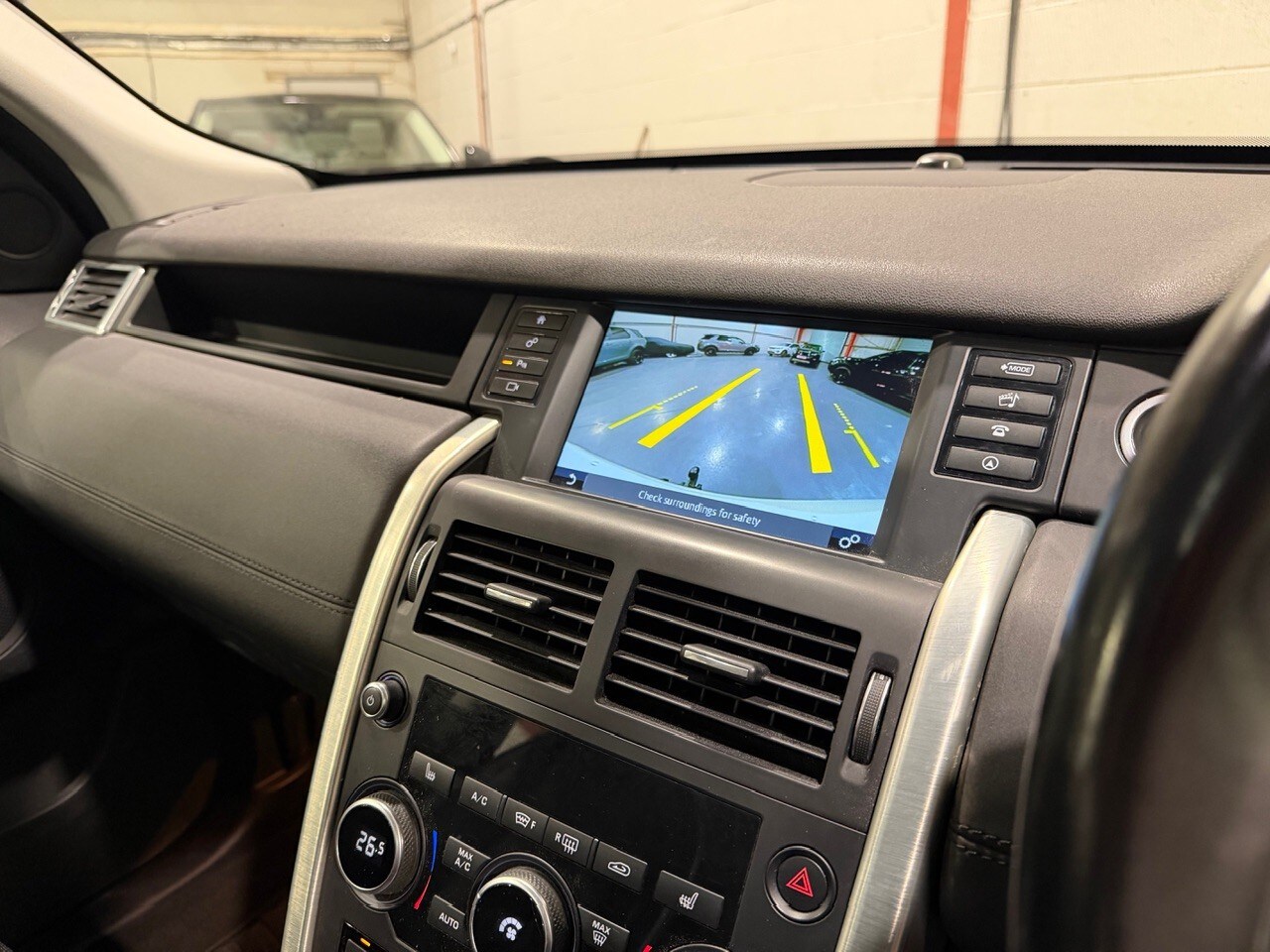 Used Land Rover Discovery Sport 2015 for sale - 77555102: Photo 9