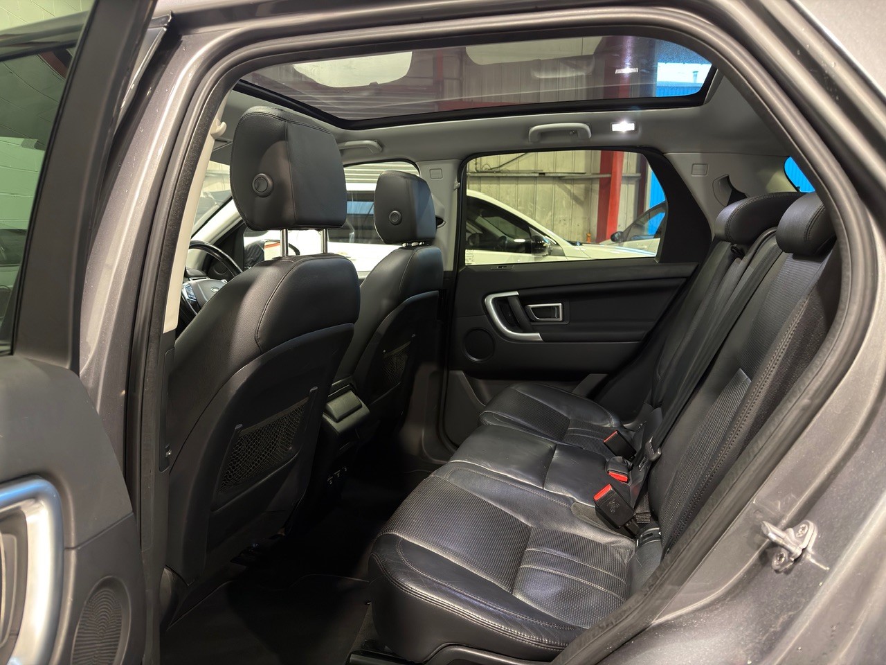 Used Land Rover Discovery Sport 2015 for sale - 77241889: Photo 14