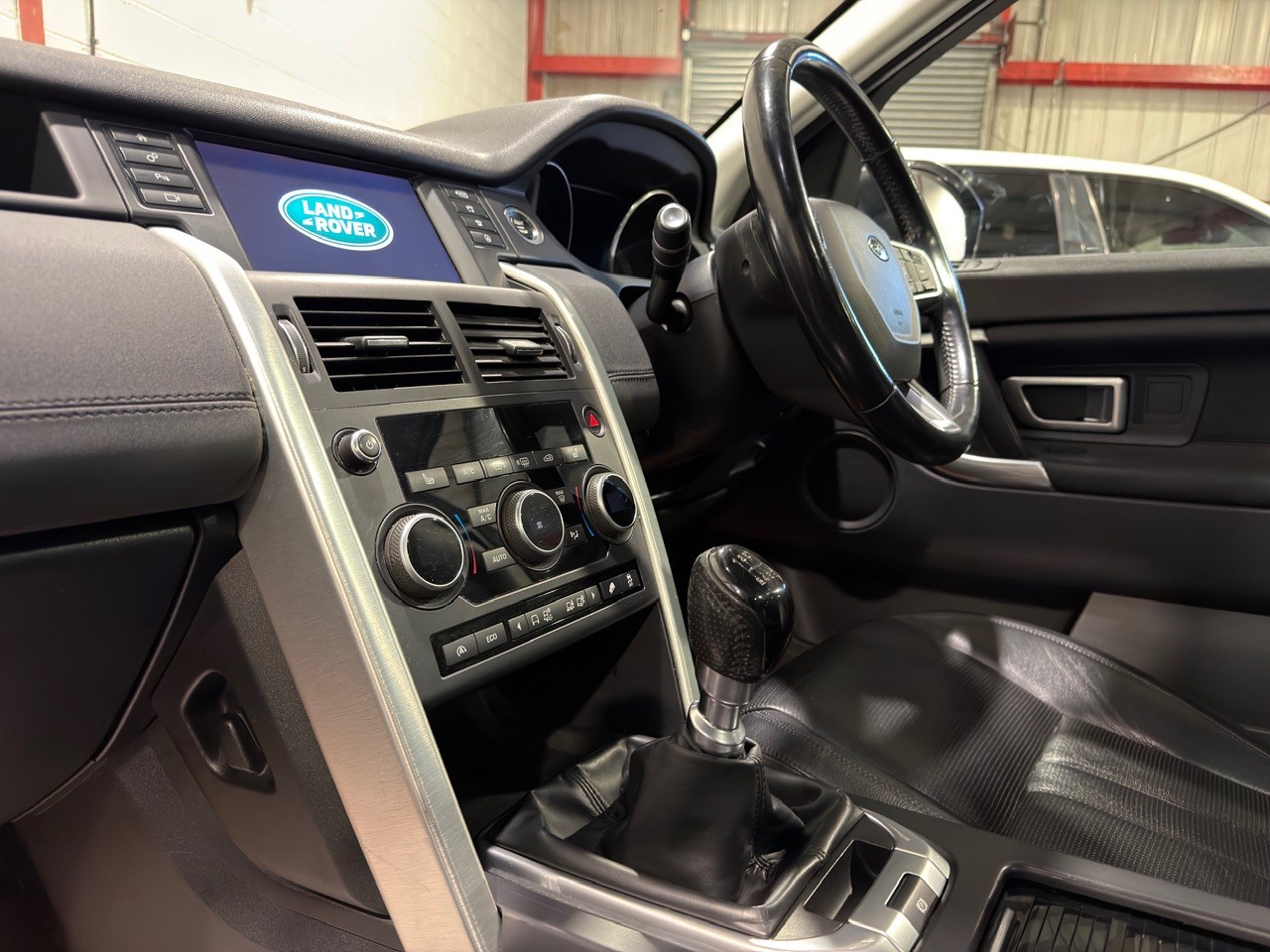 Used Land Rover Discovery Sport 2015 for sale - 77241889: Photo 19